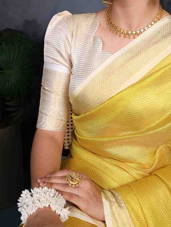 Jacquard Chex Saree with Zari Weaving